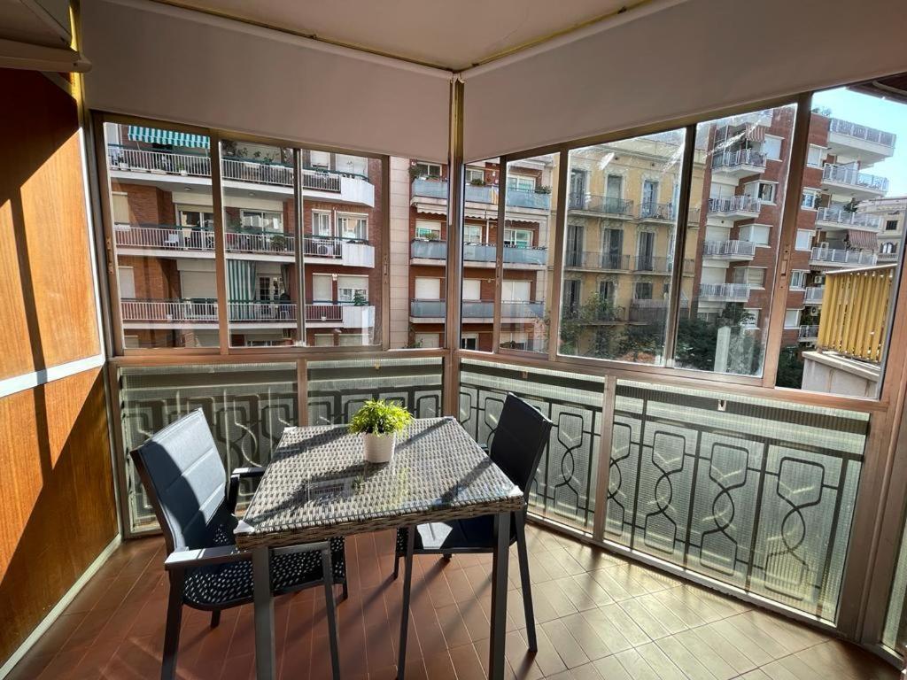 Rooms Viladomat Барселона Екстер'єр фото
