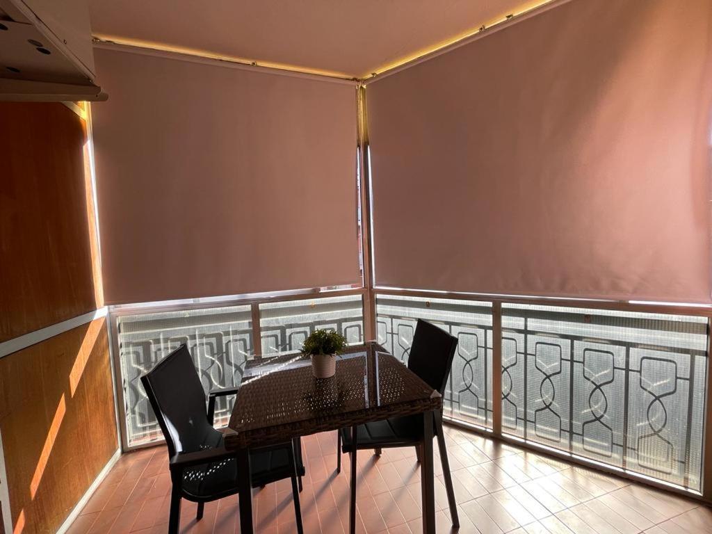 Rooms Viladomat Барселона Екстер'єр фото