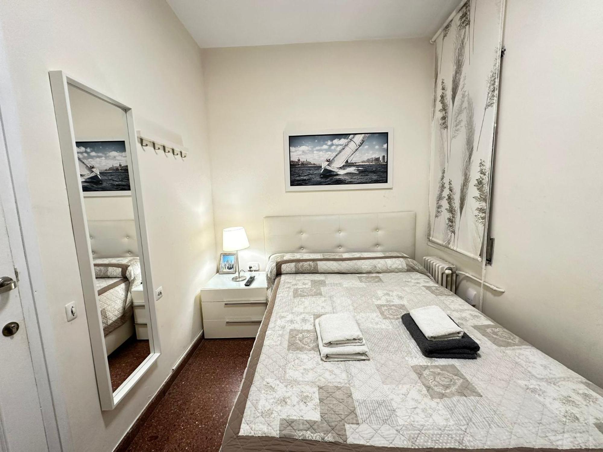 Rooms Viladomat Барселона Екстер'єр фото