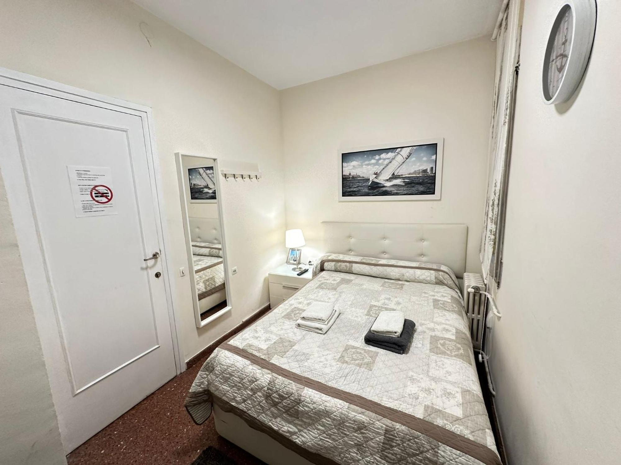 Rooms Viladomat Барселона Екстер'єр фото